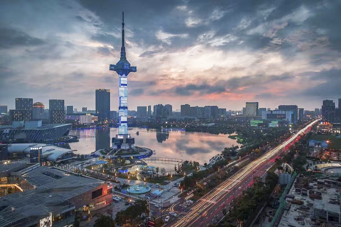 江苏的温馨时光，友情、家庭与美好日常